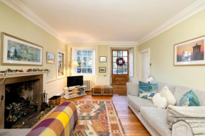JOIVY Calton Hill Idyllic cottage feel next 2 Princes St